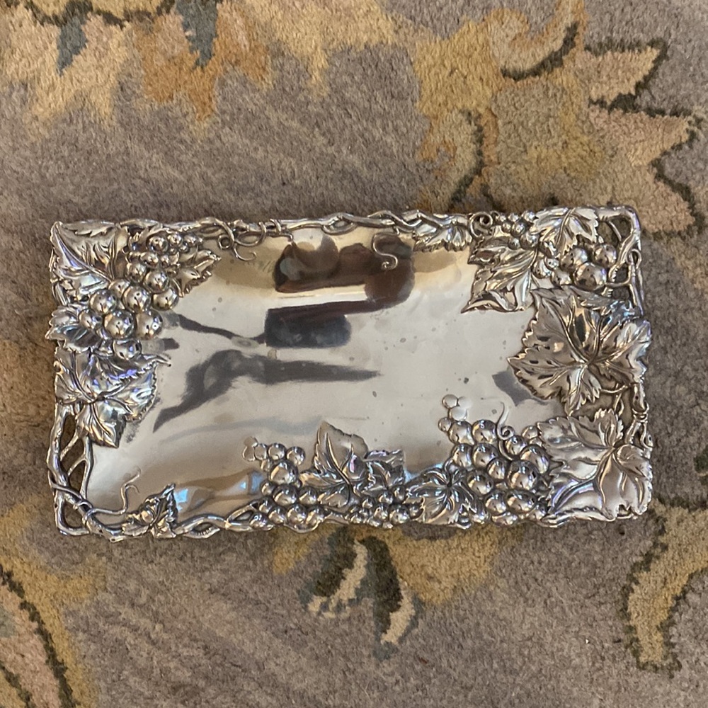 Arthur’s Court small silver cheese/ crackers, bread or fruit tray. Never used.